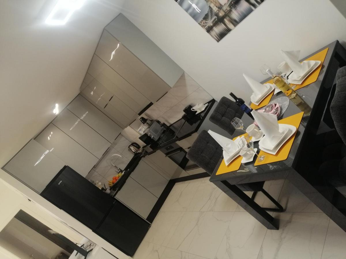 Luxury Apartment Queen Солин Экстерьер фото