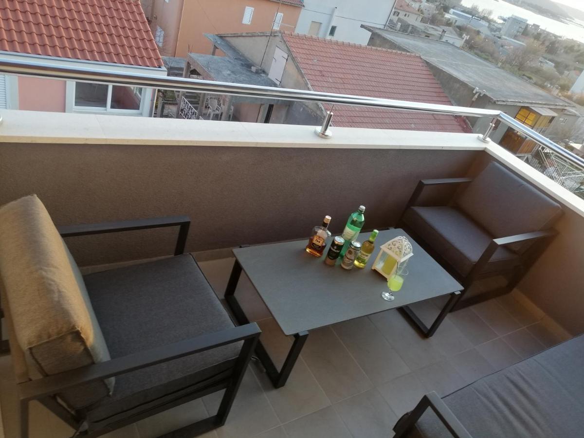 Luxury Apartment Queen Солин Экстерьер фото